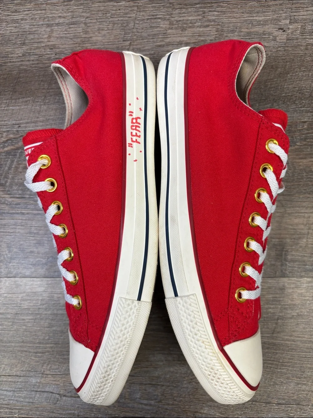 Converse Chuck Taylor All Star Low Red Canvas Sneakers Men’s 9 Women’s 11
